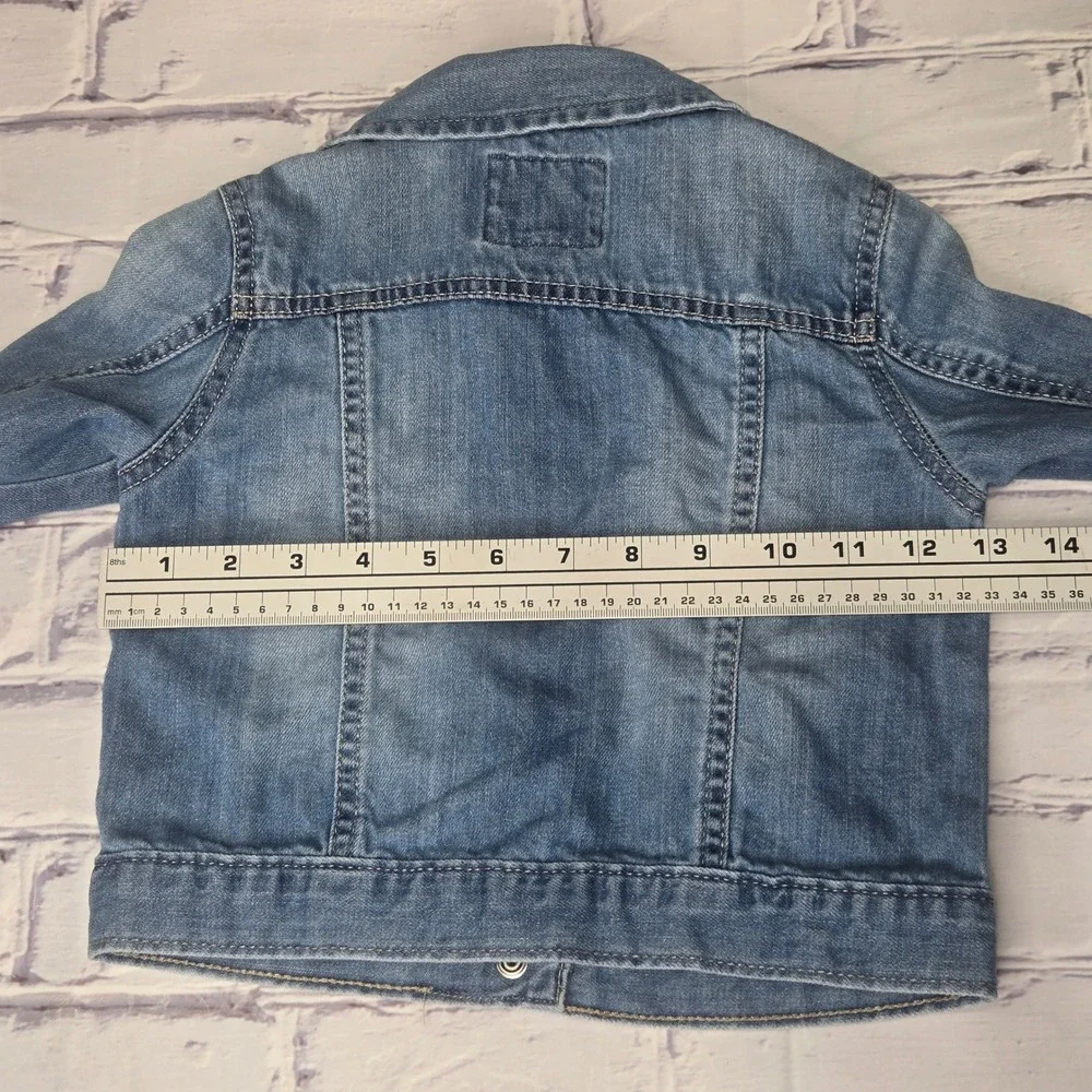 OshKosh Bgosh Kids Denim Trucker Jacket Medium Wash Blue Jean Jacket 5T 28034210